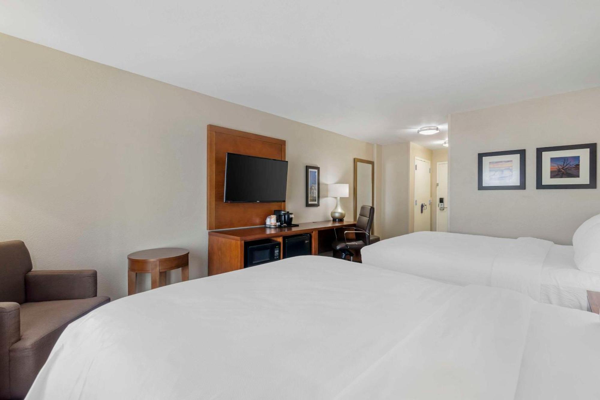 Comfort Inn & Suites Brunswick Exteriör bild